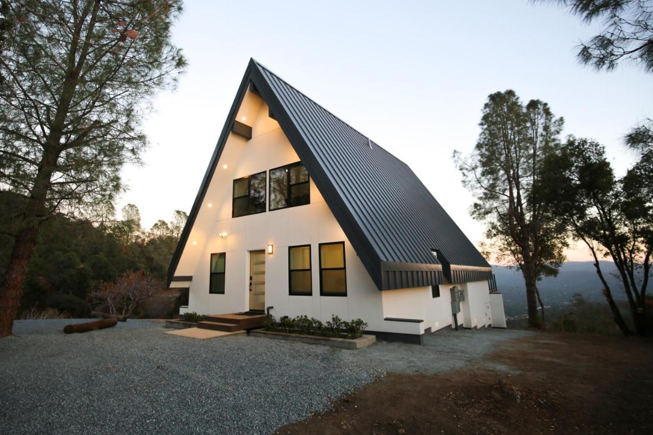 オークハースト High End A-Frame - Hot Tub - Awesome Views - Yosemite - Electric Vehicle Friendly - Sleeps 10ヴィラ エクステリア 写真